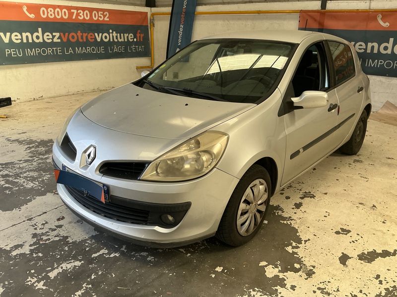 Renault Clio 1.4 Dynamique 2006 – снимка 1