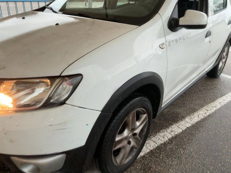 Dacia Sandero 0.9 TCe Stepway 2015 – снимка 2