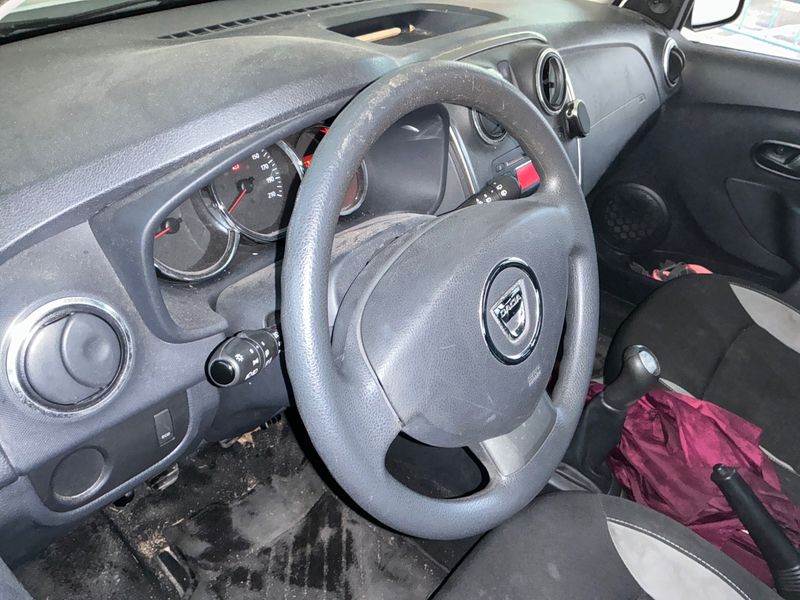 Dacia Sandero 0.9 TCe Stepway 2015 – снимка 27