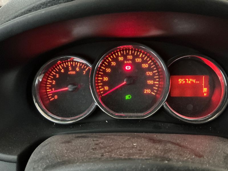 Dacia Sandero 0.9 TCe Stepway 2015 – снимка 18