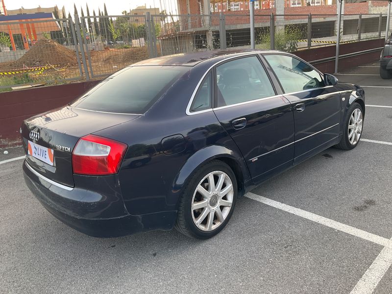 Audi A4 1.9 TDI 2004 – снимка 2