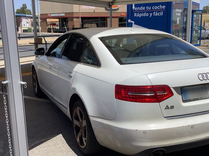 Audi A6 2.0 TDI 2010 – снимка 6