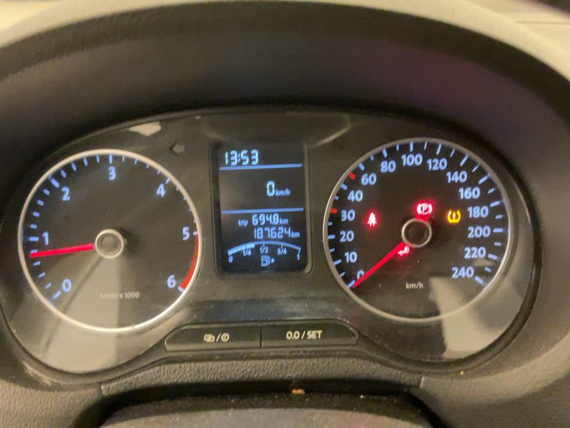 Volkswagen Polo 1.6 TDI Highline 2014 – снимка 18