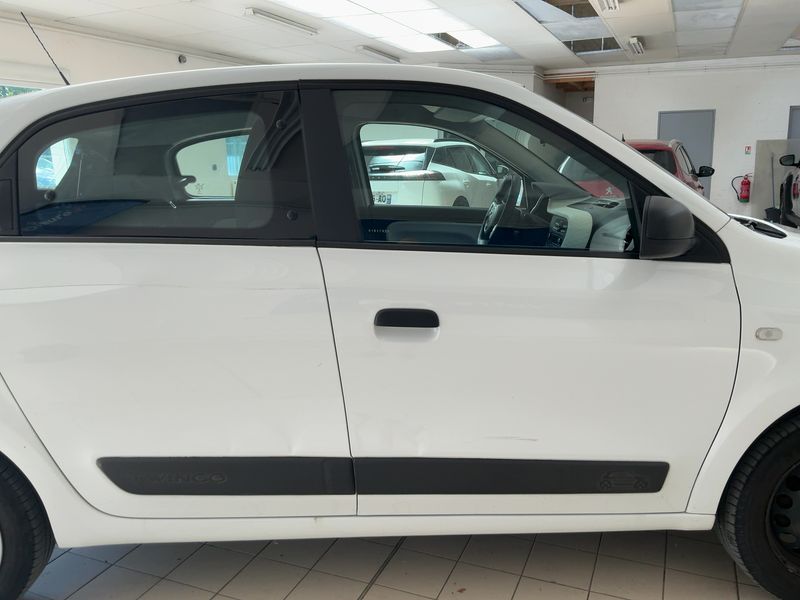 Renault Twingo 1.0 SCe Live 2018 – снимка 10