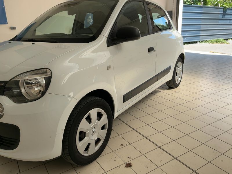 Renault Twingo 1.0 SCe Live 2018 – снимка 2