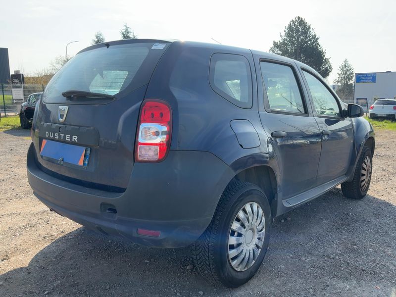 Dacia Duster 1.6 SCe Essentiel 4x2 2016 – снимка 8