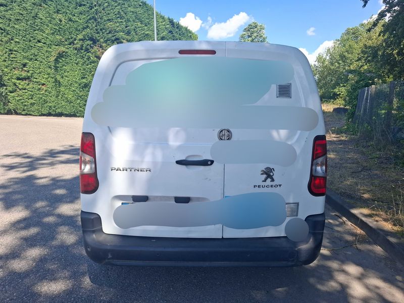 Peugeot Partner 1.5 Blue-HDi Premium L1 2022 – снимка 4