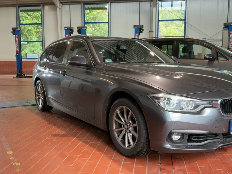 BMW 3er 318i Advantage 2019 – снимка 12