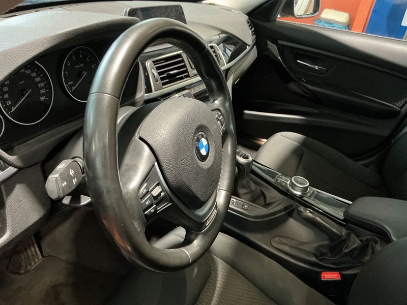 BMW 3er 318i Advantage 2019 – снимка 22