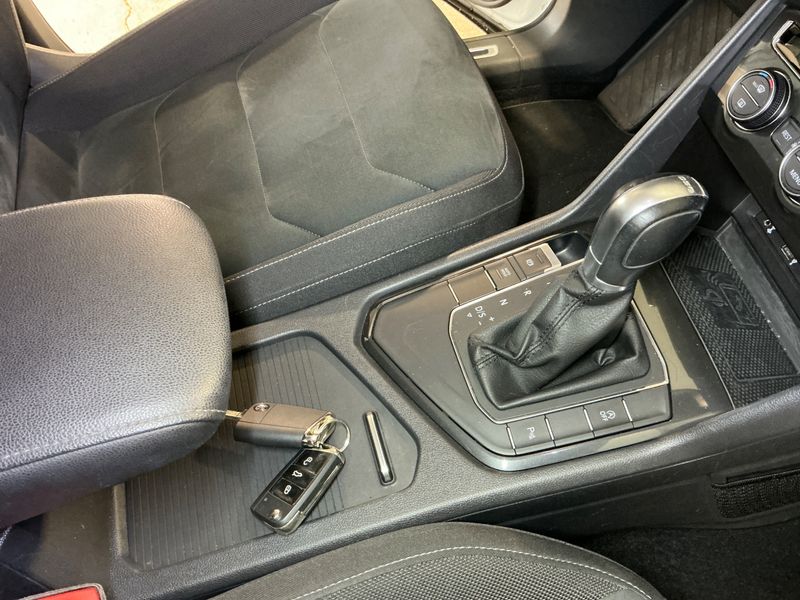 Volkswagen Tiguan 2.0 TDI Highline BlueMotion Tech 2017 – снимка 23