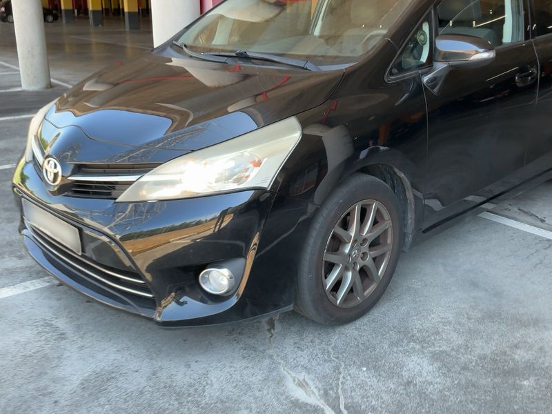 Toyota Verso 1.6 D-4D Advance 2014 – снимка 2