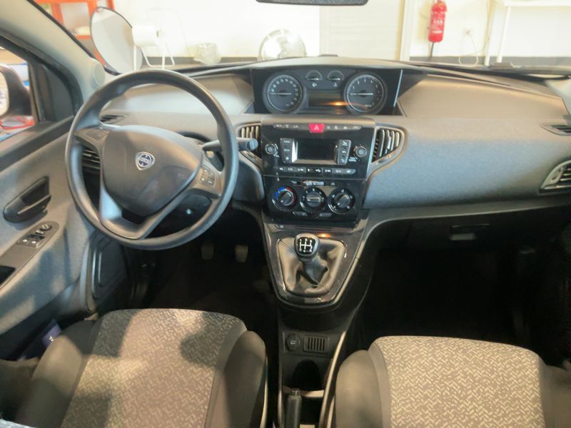 Lancia Ypsilon 1.2 Elefantino Blu 2019 – снимка 17