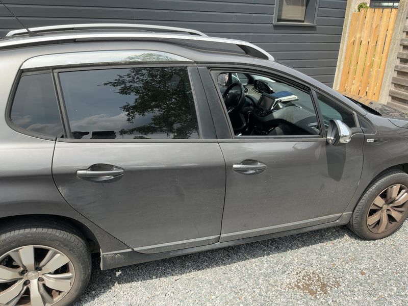 Peugeot 2008 1.6 Blue-HDi Style 2016 – снимка 10