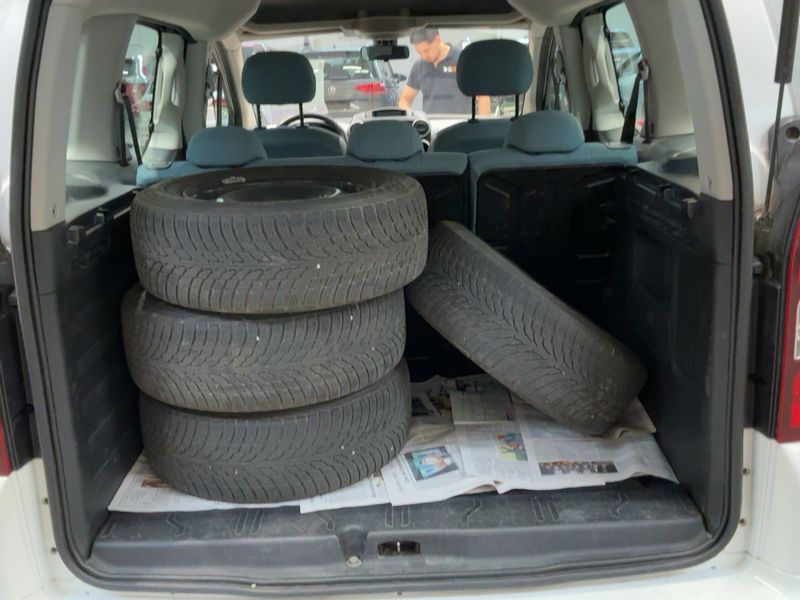 Citroen Berlingo 1.6 e-HDi Selection 2014 – снимка 16