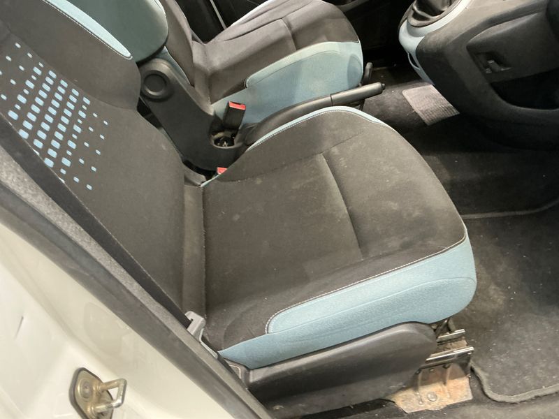 Citroen Berlingo 1.6 e-HDi Selection 2014 – снимка 33