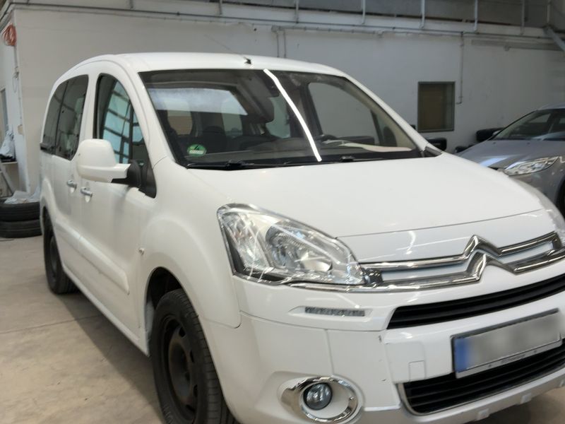 Citroen Berlingo 1.6 e-HDi Selection 2014 – снимка 12