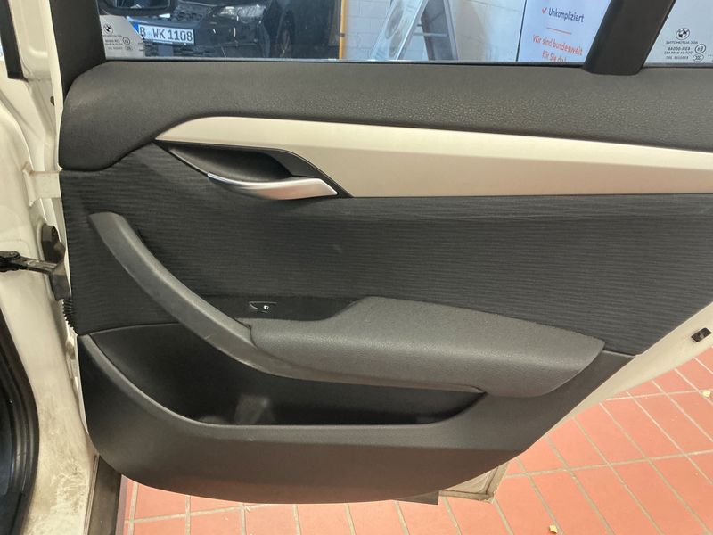 BMW X1 sDrive 20i 2014 – снимка 24