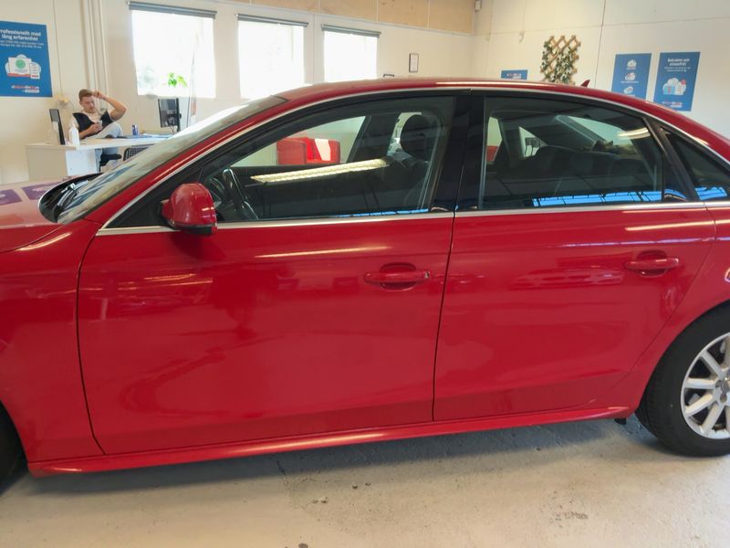 Audi A4 2.0 TDI ultra Attraction 2015 – снимка на щета