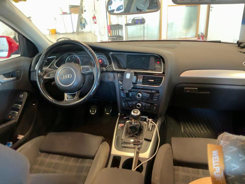 Audi A4 2.0 TDI ultra Attraction 2015 – снимка 12