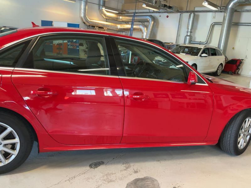 Audi A4 2.0 TDI ultra Attraction 2015 – снимка на щета