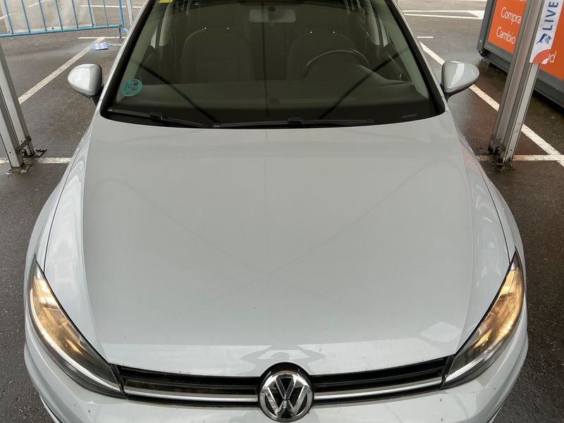 Volkswagen Golf VII 1.6 TDI Edition BlueMotion Tech 2018 – снимка 32