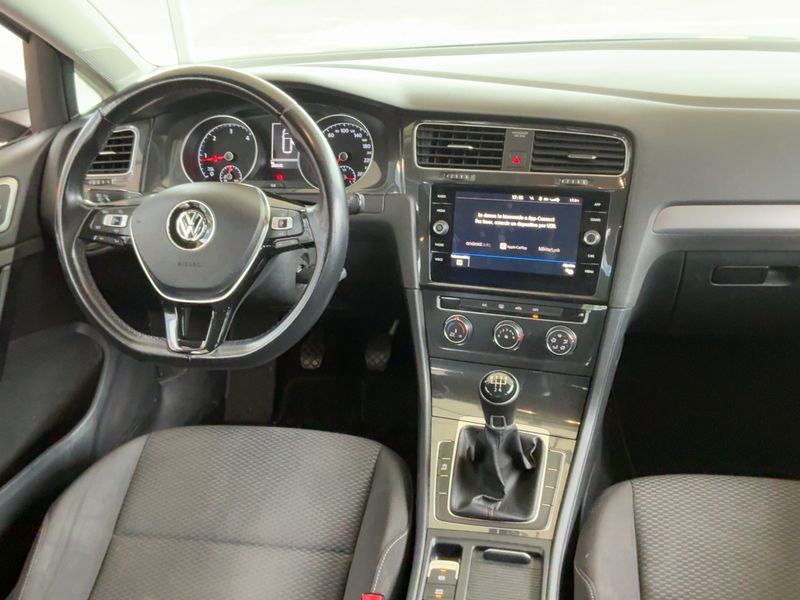 Volkswagen Golf VII 1.6 TDI Edition BlueMotion Tech 2018 – снимка 17