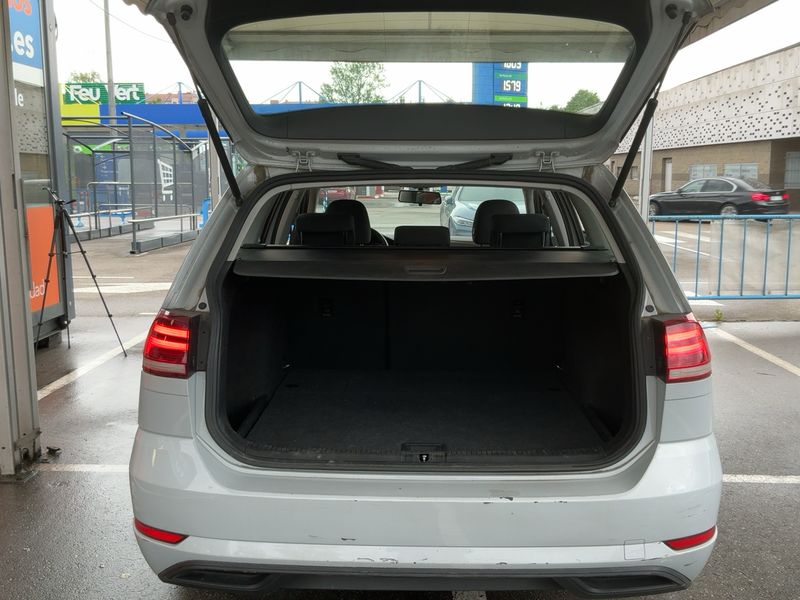 Volkswagen Golf VII 1.6 TDI Edition BlueMotion Tech 2018 – снимка 15