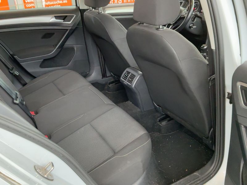 Volkswagen Golf VII 1.6 TDI Edition BlueMotion Tech 2018 – снимка 19