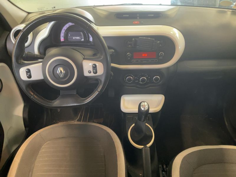 Renault Twingo 1.0 SCe Intens 2016 – снимка 17