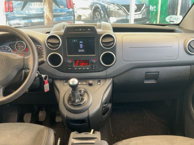 Citroen Berlingo 1.2 e-THP 20 Aniversario Edition 2018 – снимка 17
