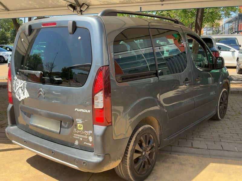 Citroen Berlingo 1.2 e-THP 20 Aniversario Edition 2018 – снимка 8