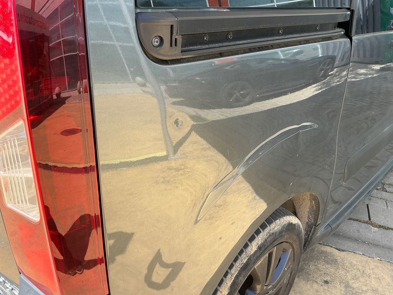 Citroen Berlingo 1.2 e-THP 20 Aniversario Edition 2018 – снимка 23