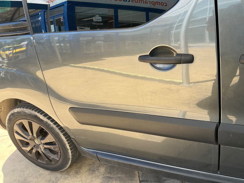 Citroen Berlingo 1.2 e-THP 20 Aniversario Edition 2018 – снимка 26