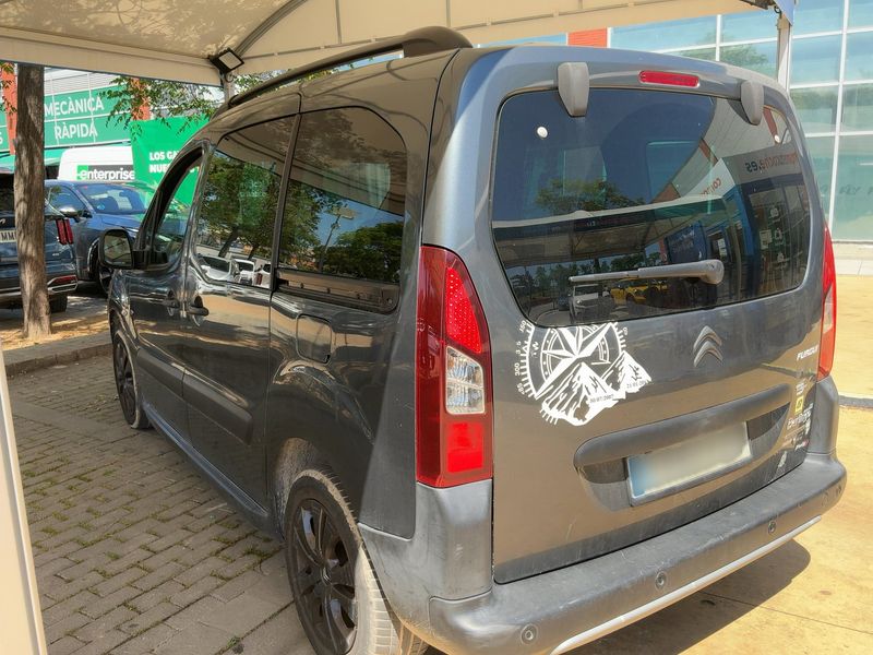 Citroen Berlingo 1.2 e-THP 20 Aniversario Edition 2018 – снимка 6