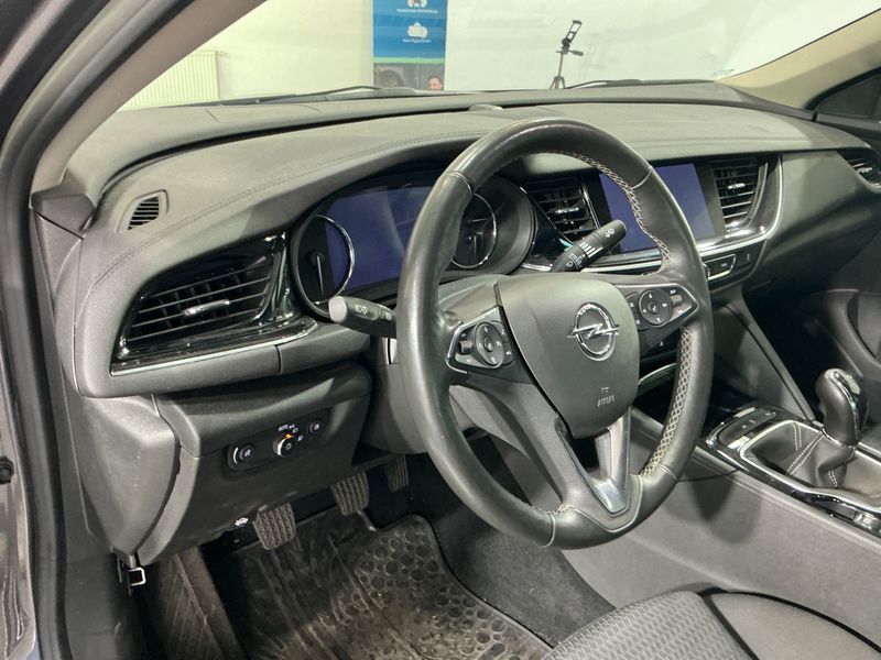 Opel Insignia Grand Sport 2.0 CDTI Business 2022 – снимка 31