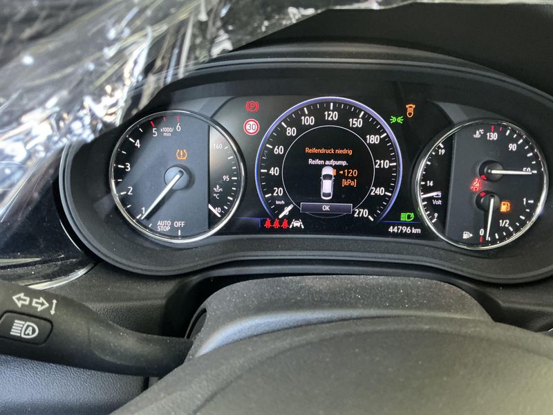 Opel Insignia Grand Sport 2.0 CDTI Business 2022 – снимка 19