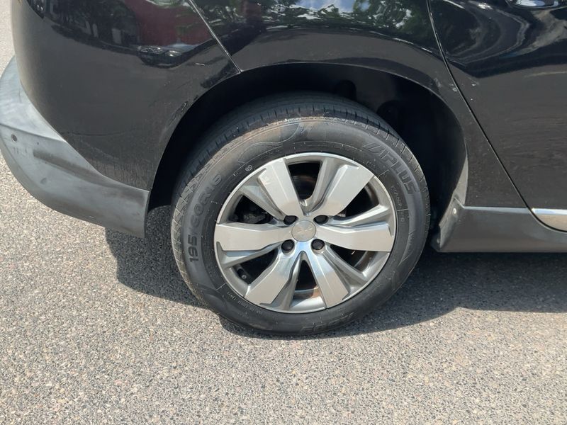 Peugeot 2008 1.2 PureTech Allure 2016 – снимка 9
