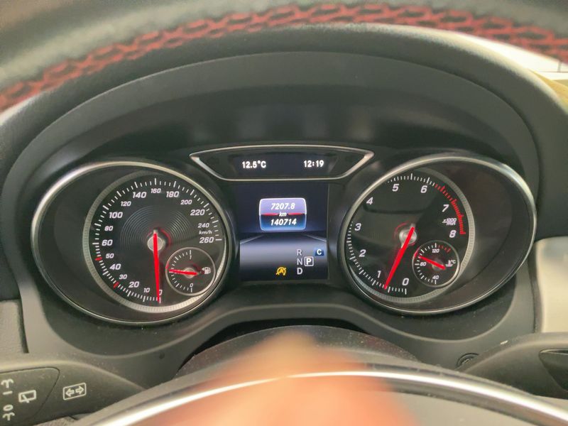 Mercedes-Benz GLA-Klasse GLA 250 4Matic AMG Line 2018 – снимка 18