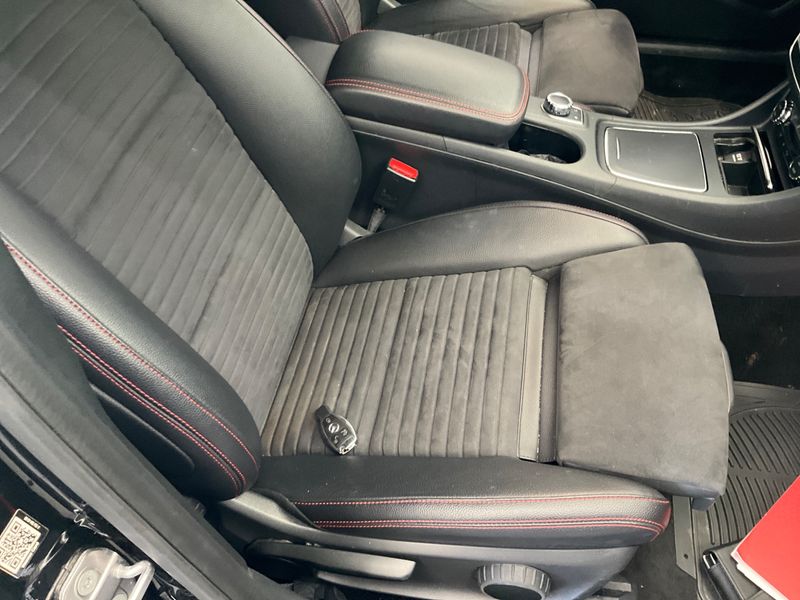 Mercedes-Benz GLA-Klasse GLA 250 4Matic AMG Line 2018 – снимка 35