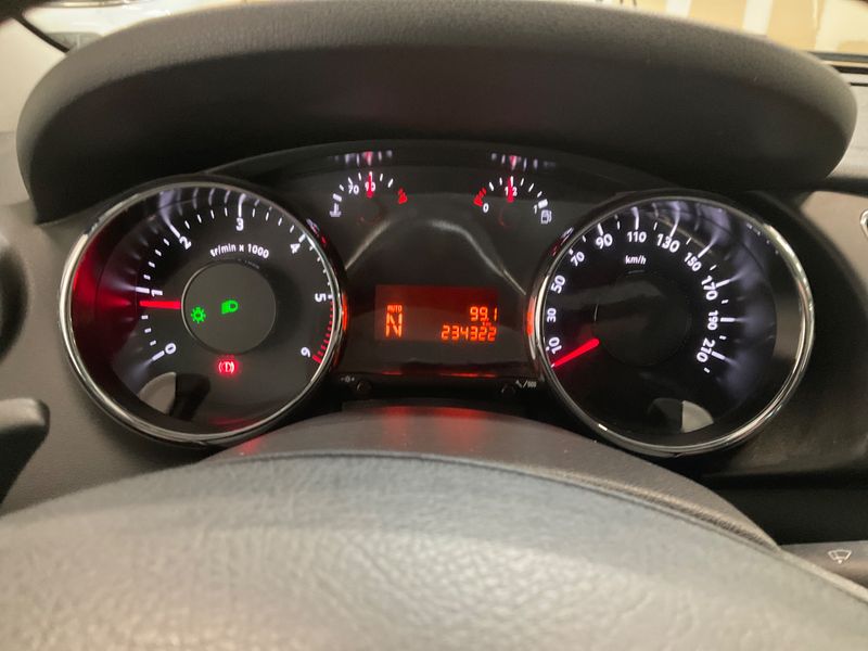 Peugeot 3008 1.6 e-HDi Active 2013 – снимка 4