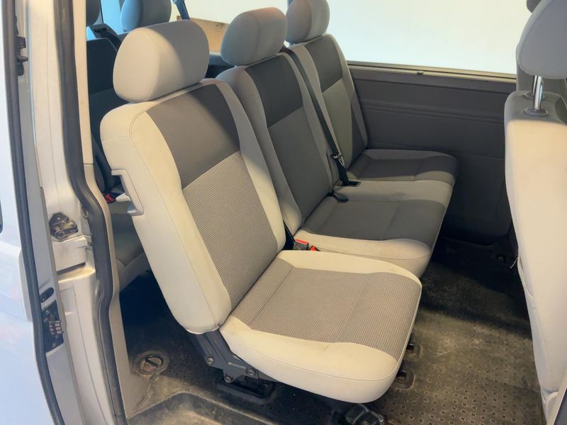 Volkswagen T5 Caravelle 2.0 TDI Comfortline 2013 – снимка 20