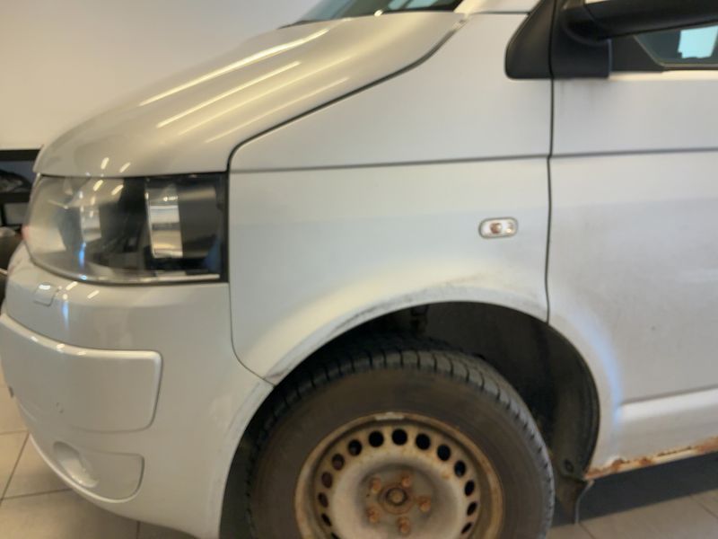 Volkswagen T5 Caravelle 2.0 TDI Comfortline 2013 – снимка 2