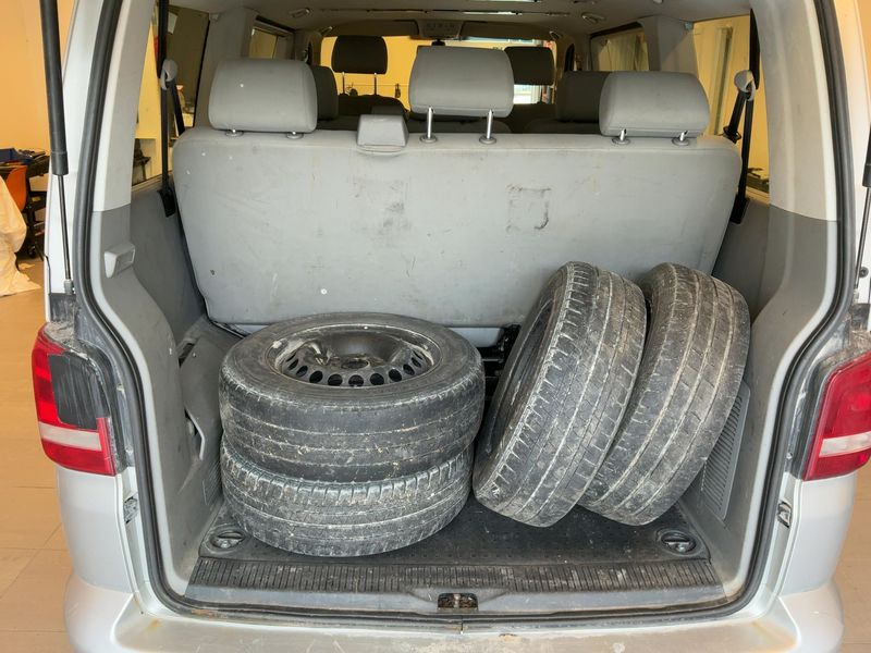 Volkswagen T5 Caravelle 2.0 TDI Comfortline 2013 – снимка 16