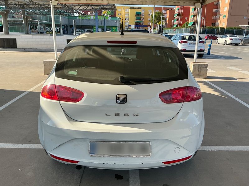 Seat Leon 1.6 TDI Reference Copa 2012 – снимка 7