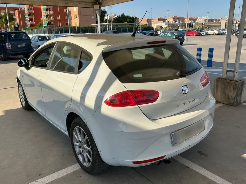 Seat Leon 1.6 TDI Reference Copa 2012 – снимка 6