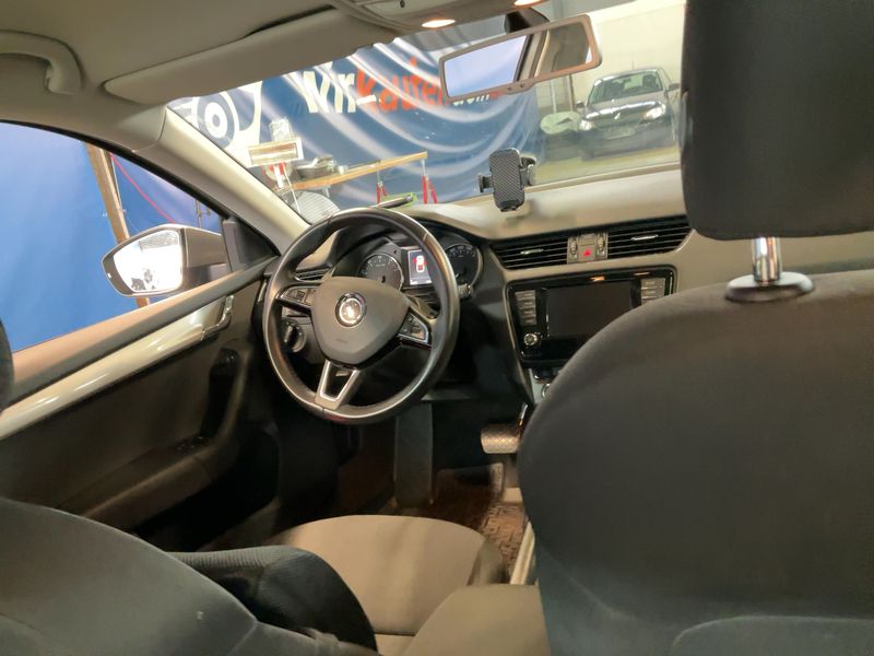 Skoda Octavia 1.4 TSI Ambition 2016 – снимка 18