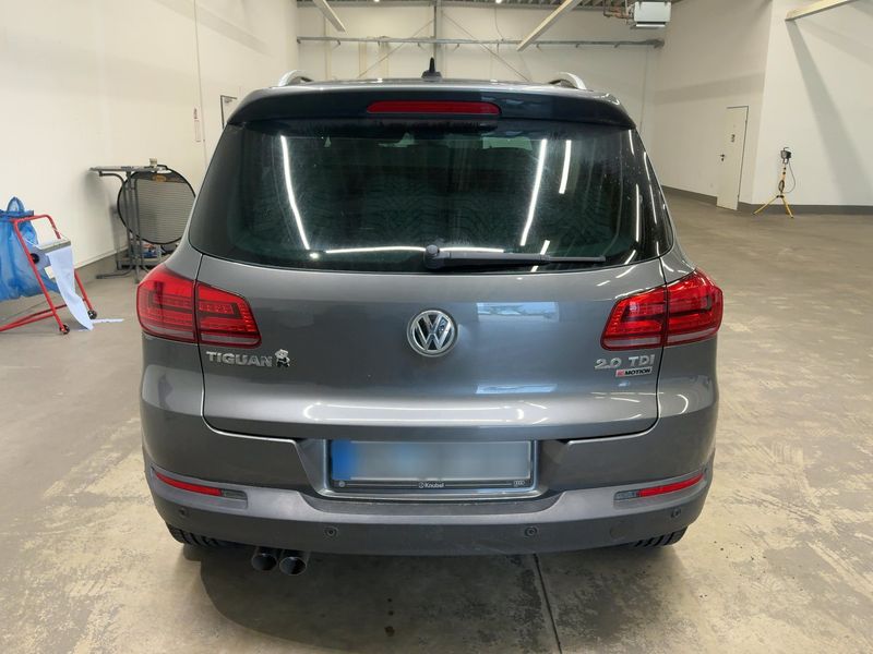 Volkswagen Tiguan 2.0 TDI Lounge Sport & Style 4Motion BlueMotion Tech 2015 – снимка 7