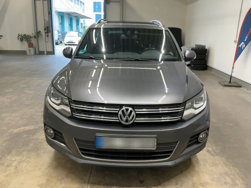 Volkswagen Tiguan 2.0 TDI Lounge Sport & Style 4Motion BlueMotion Tech 2015 – снимка 14