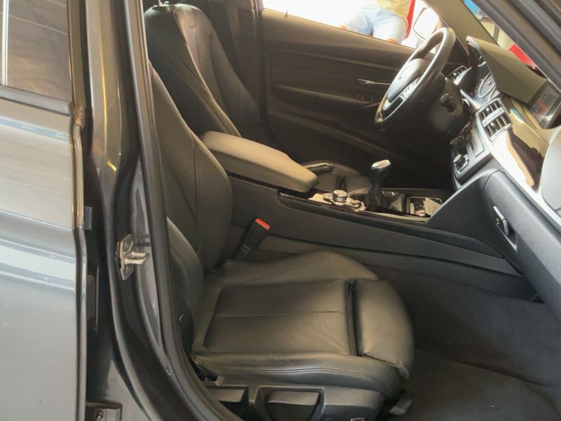 BMW 3er 318d xDrive 2015 – снимка 16