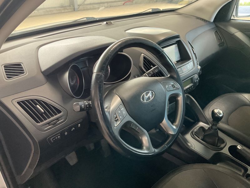Hyundai ix35 1.7 CRDi Sensation Blue 2WD 2014 – снимка 27